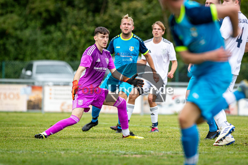 SG Hungerbach I gegen TSV Feldafing | Fußball Herren Kreisklasse Gruppe 3 BFV Kreis Zugspitze, SG Hungerbach I gegen TSV Feldafing, 20250816,Adrijan LIMONI (Feldafing Torwart 1) in Aktion, 2025-08-16 in Oberhausen (Sportplatz Oberhausen), Adrijan LIMONI (Feldafing Torwart 1), Copyright: WolfgangxLindner www.foto-lindner.de