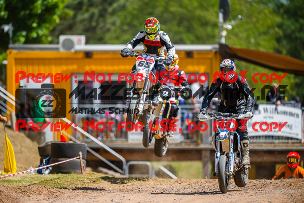 MaZZes_FotoMatrix_220529_8766 | Fotograf Mathias Schmid
Sportfotograf,
Eventfotograf,
Hochzeitsfotograf,
Portraitfotograf