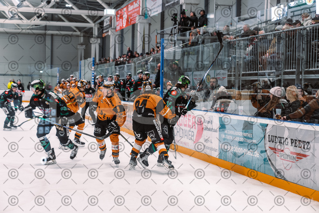 Alligators_vs_Fuessen_21.11.2025-077 | Höchstadt Alligators Fotogalerie: Eishockey-Action aus Franken. Professionelle Spielfotos, Portraits & Stadionbilder zum Download. Jetzt entdecken! - Realized with Pictrs.com