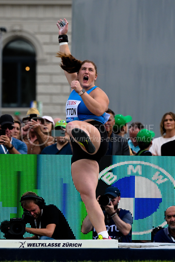 Leichtathletik: Weltklasse Zürich | 07.09.2022, Zürich, Sechseläutenplatz, Leichtathletik: Weltklasse Zürich, MITTON Sarah (CAN) im Kugelstossen der Frauen. - Realisiert mit Pictrs.com