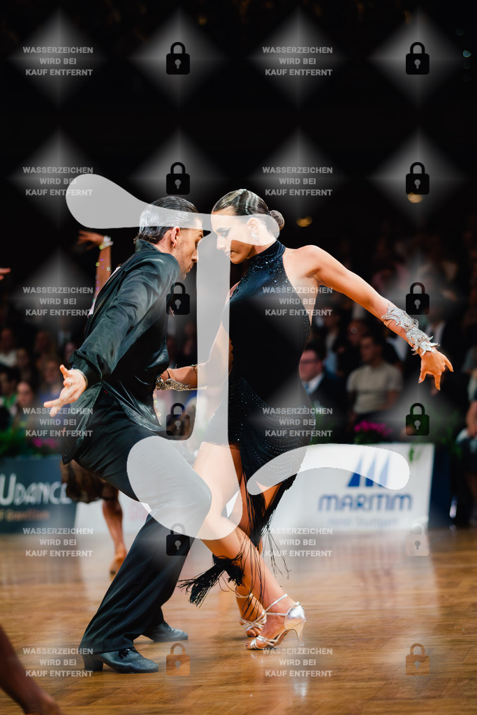 GOC 2025 - WDSF GrandSlam Latin 26th (3) Justin Lauer _ Rita Schumichin (Germany)-2025-08-23-4266 | Webshop for digital downloads and prints of dance sport, event & show photographer Julian Link - Realisiert mit Pictrs.com