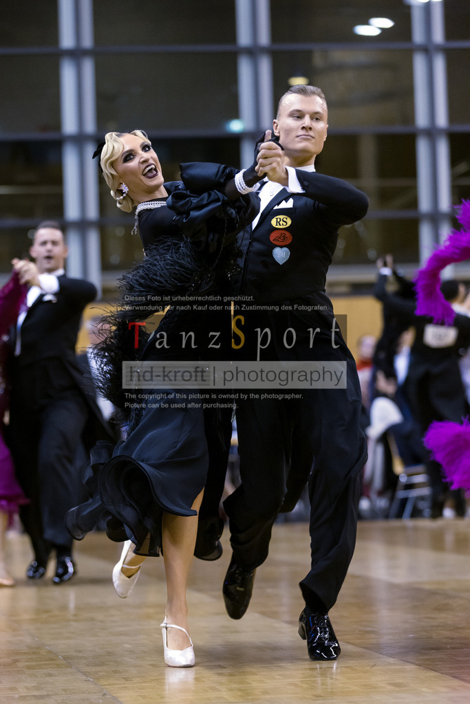 20241102_DM_HGR_Std_10157 | Tanzsportbilder, Standardtanz, Lateintanz, WDSF, DTV, LTVB, dancecomp, goc, hessen tanzt, blaues band der spree, walzer, tango, wiener walzer, slowfox, quickstepp, samba, rumba, cha-cha-cha, paso doble. jive, hd-kroft photography, turniertanzsport