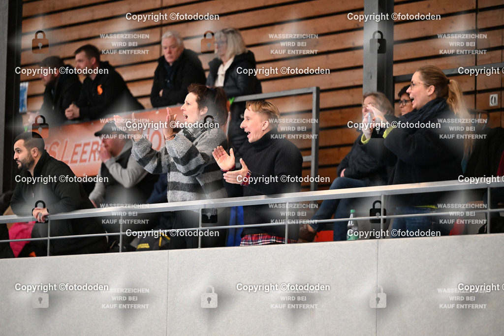 DSC_0687 | SV Hage  (blau) vs. Heidmühler FC E1 