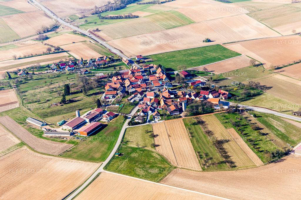 Aerial view: View of the town in Betschdorf in the state Bas-Rhin, France.Photo: IMG_097445.jpg taken on 03/16/2017 by Werner Riehm/FLY-FOTO.comResolution of the original: 5472 x 3648 px