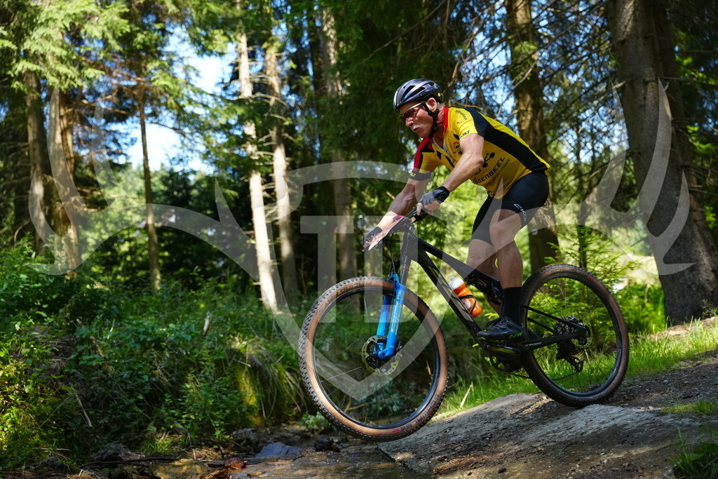 FC101712 | Fotogalerie der Treibjagd im Dunkelwald - Dein MTB Etappenrennen im Erzgebirge - Realisiert mit Pictrs.com