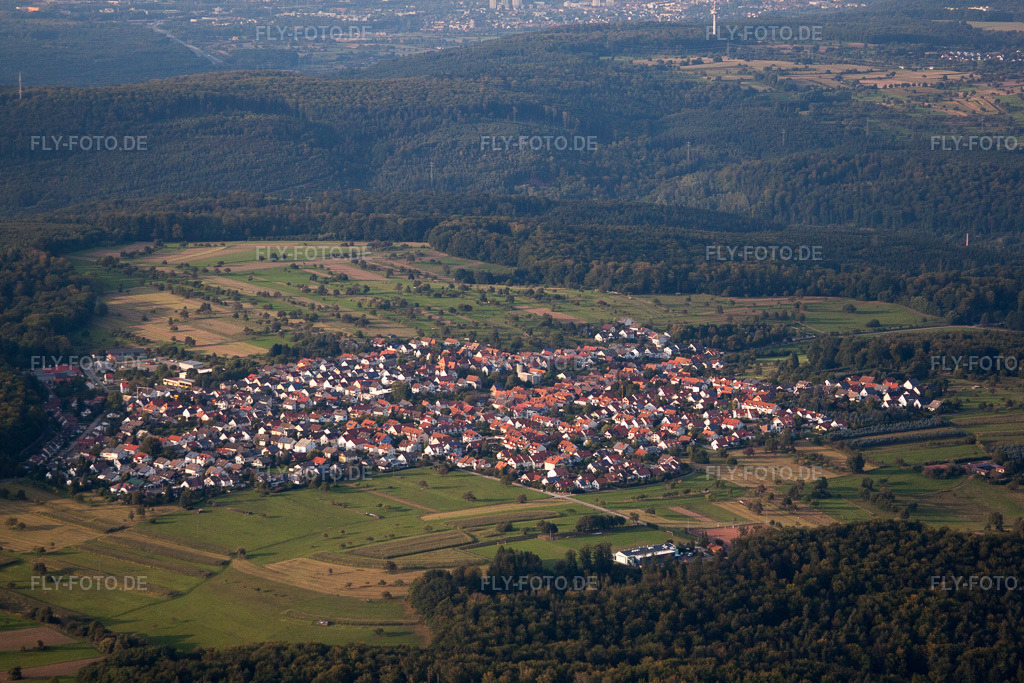 Luftbild: Spessart von Süden im Ortsteil Spessart in Ettlingen im Bundesland Baden-Württemberg in Deutschland. Foto: IMG_53179.jpg vom 09.09.2012 durch Werner Riehm/FLY-FOTO.de