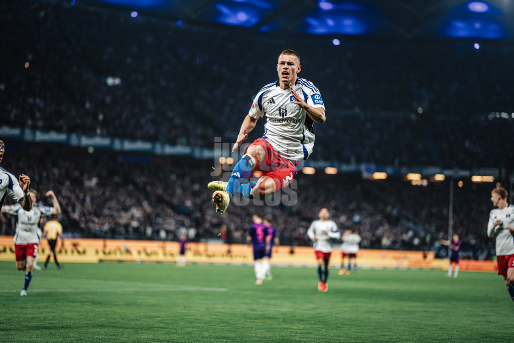 Fußball | Männer | Saison 2024/2025 | 2. Fußball-Bundesliga | 25. Spieltag | Hamburger SV vs. Fortuna Düsseldorf | 08.03.2025 | Miro Muheim (#28, HSV) jubelt nach seinem Tor