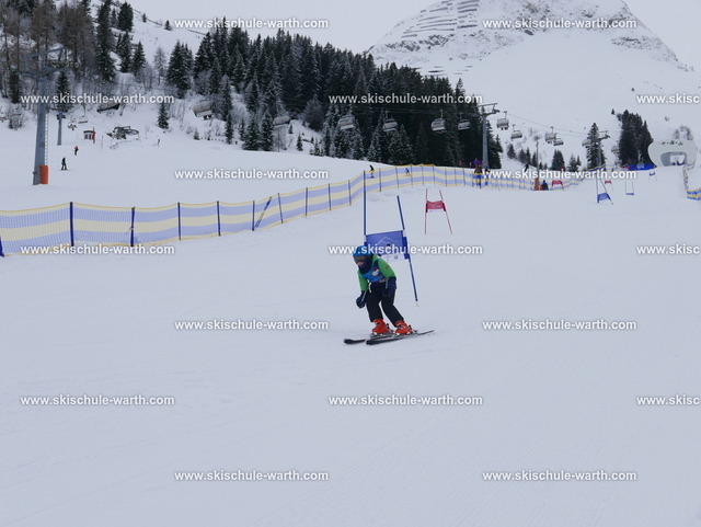Joost (1) | Photos von der Skischule Warth - Realisiert mit Pictrs.com