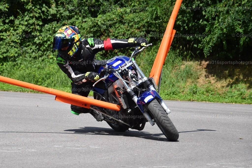 DSC_0548 | Sportfotografie , Motorsport, Motoross, Reitsport, Mointainbike, Enduro,
Landschaft , Outdoor, Eventfotografie, Landschaft, Bilder online bestellen - Realisiert mit Pictrs.com