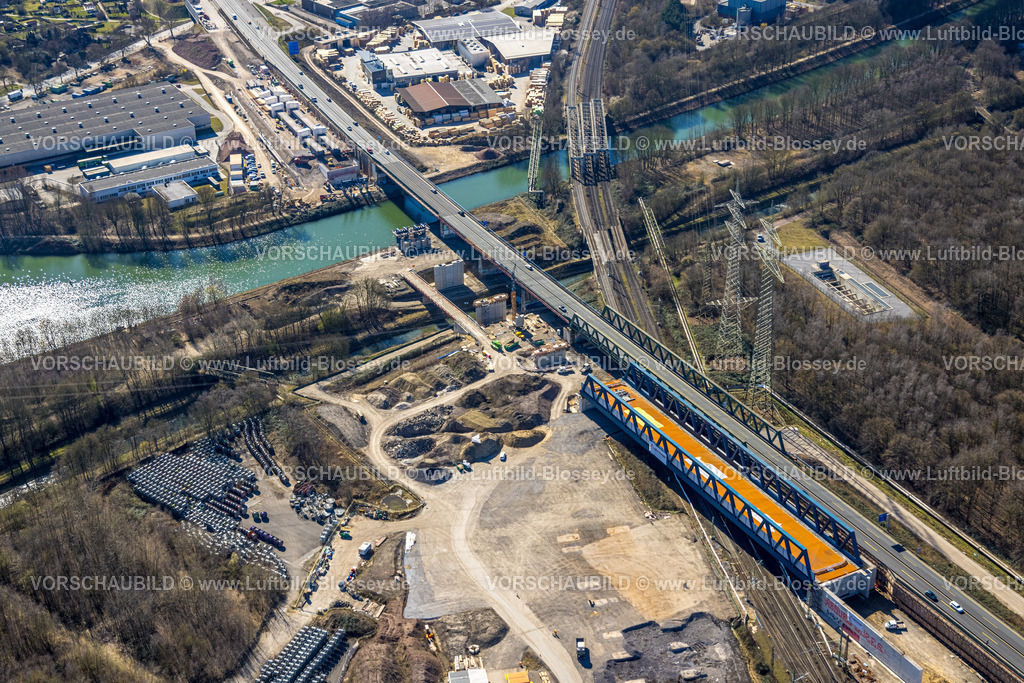 Herne250301854 | Luftbild, Rhein-Herne-Kanal, Emscherbrücke Rollbahn (Wanne-Eickel - Hamburg), Autobahnbrücke A43, Baukau, Herne, Ruhrgebiet, Nordrhein-Westfalen, Deutschland