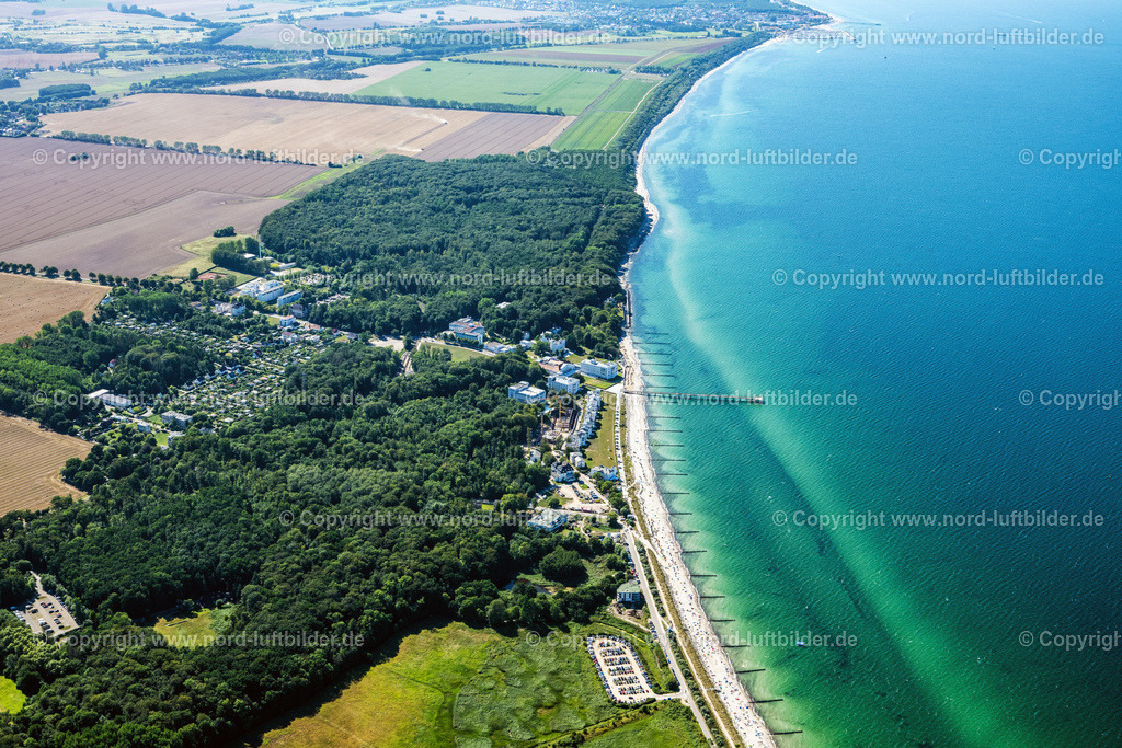 Heiligendamm:Mecklenburg-Vorpommern, Ostsee, lteste Seebadeort  Deutschlands,G8-Gipfel in Heiligendamm im Juni 2007 Luftbild,,2 Huser  werden entkernt, Luftbilder, Luftaufnahme, Luftaufnahmen