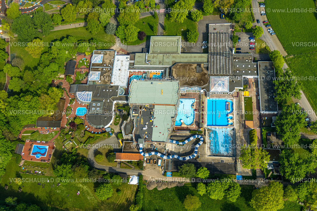 Herne240500123 | Luftbild, LAGO Die Therme im Gysenbergpark Revierpark, Freibad Schwimmbad und Wellness-Center, Reparaturarbeiten, ein Becken muss erneuert werden, Börnig, Herne, Ruhrgebiet, Nordrhein-Westfalen, Deutschland