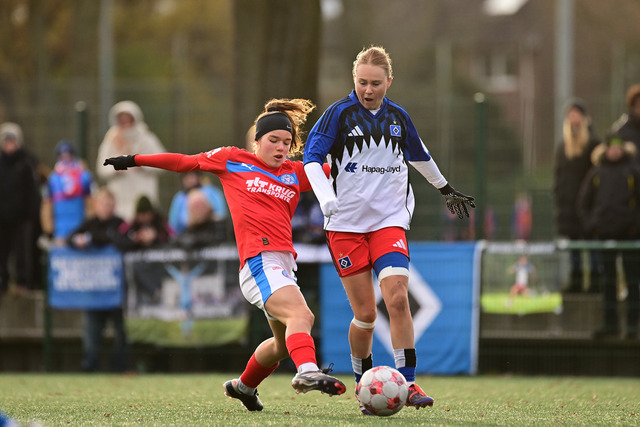 Fußball I Frauen I Saison 2025-2026 I Regionalliga Nord I 11. Spieltag I Hamburger SV U20 - Holstein Kiel I 26836 | Der Sportfotograf. - Realisiert mit Pictrs.com