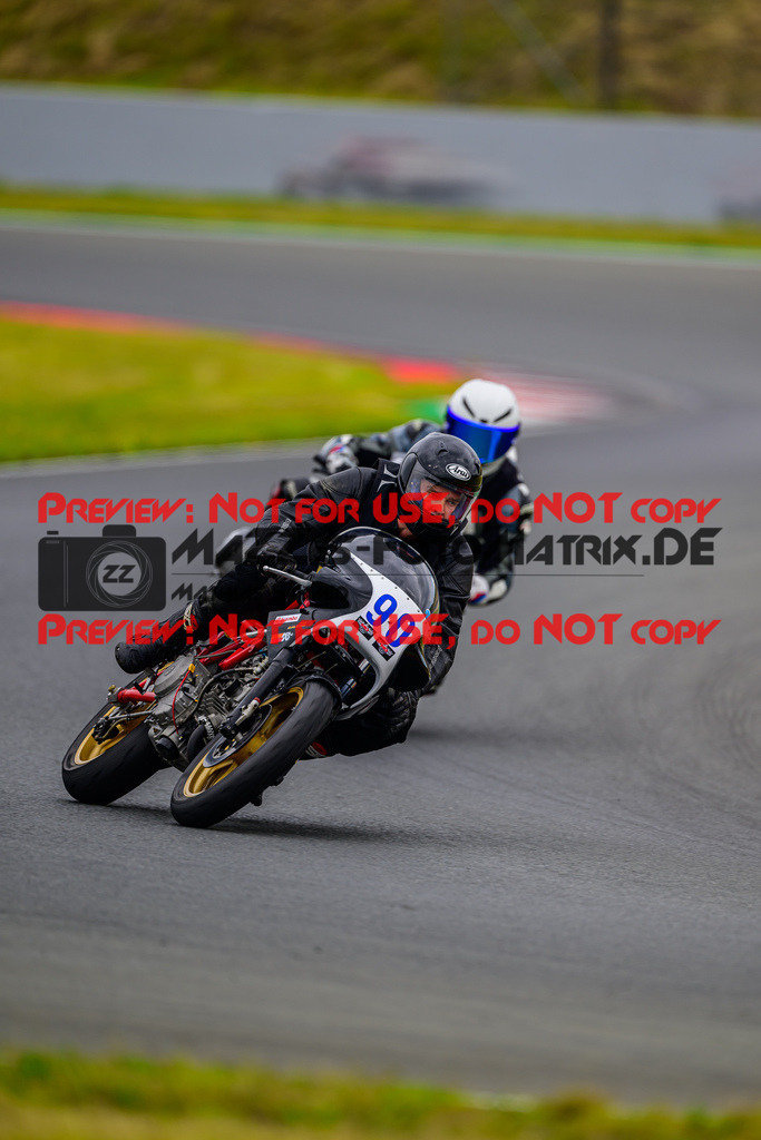 MaZZes_FotoMatrix_240724_6007705_7771 | BLAU