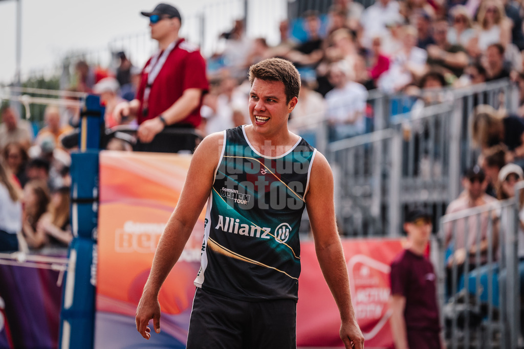 Beachvolleyball | Männer | Allianz German Beach Tour 2025 | Tourstop Hamburg | 31.05.2025 | Jonas Kaminski freut sich