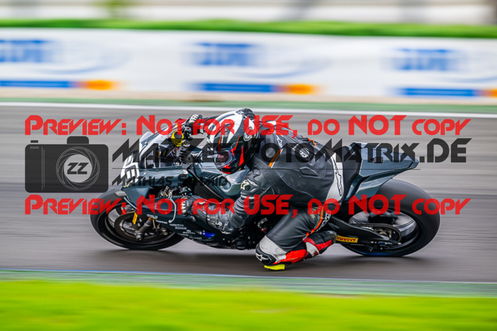MaZZes_FotoMatrix_220924_6643 | PRO SUPERSTOCK