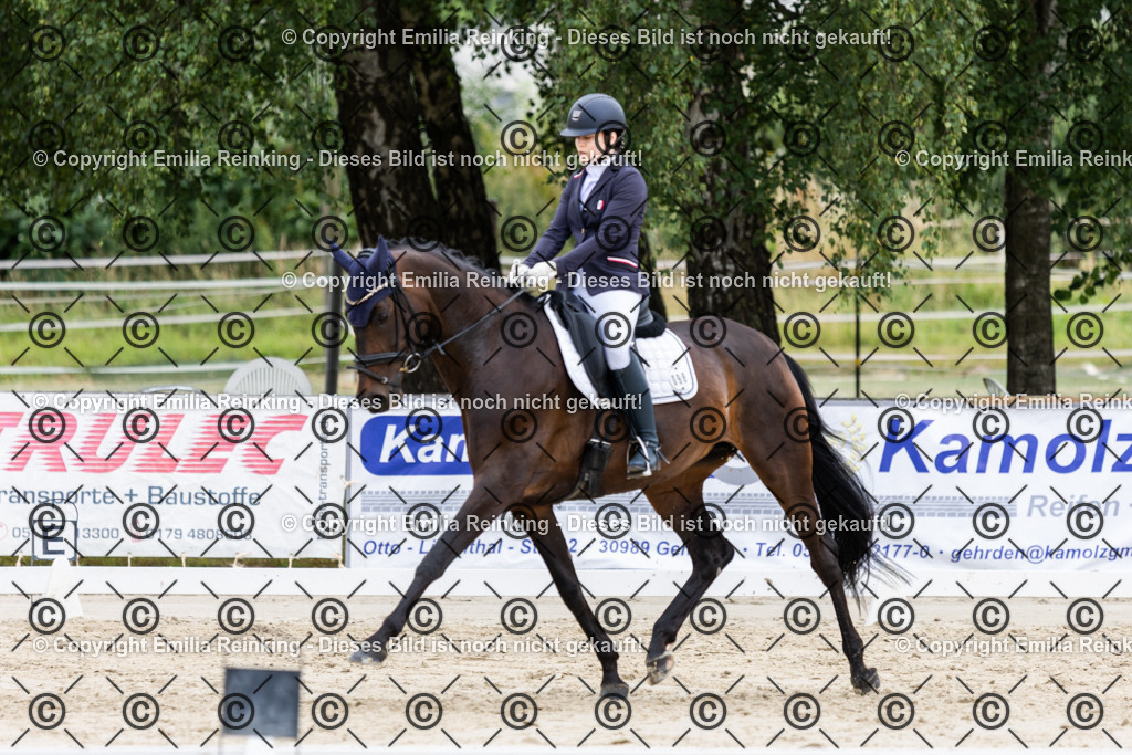 CL5A8088 | Emilia Reinking Fotografie - Realisiert mit Pictrs.com