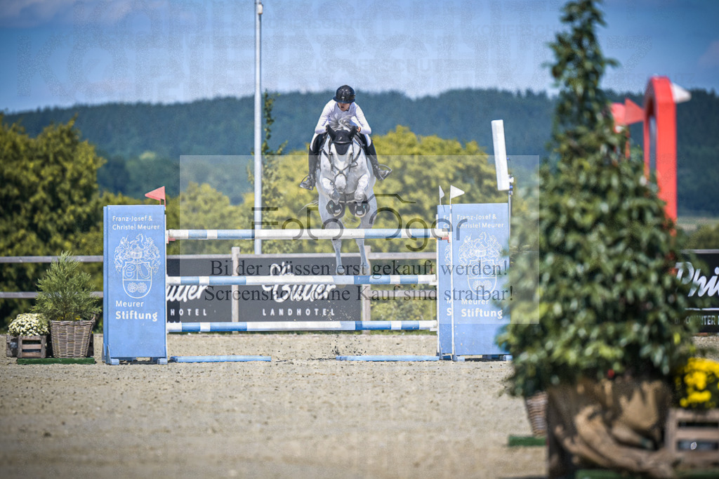 DOS_2913 | Entdecke hochwertige Reitturnierfotos von Foto Oger. Professionell, emotional und authentisch – jetzt Lieblingsmomente im Shop bestellen.Deutschlandweite Turnierfotografie. - Realisiert mit Pictrs.com