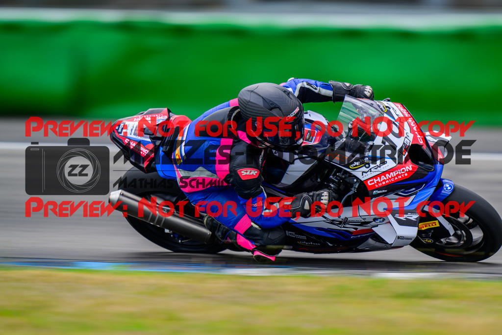 MaZZes_FotoMatrix_240615_9661 | WEISS