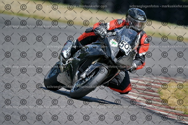 25bt04-1125 | markuskiefer.com - Realisiert mit Pictrs.com