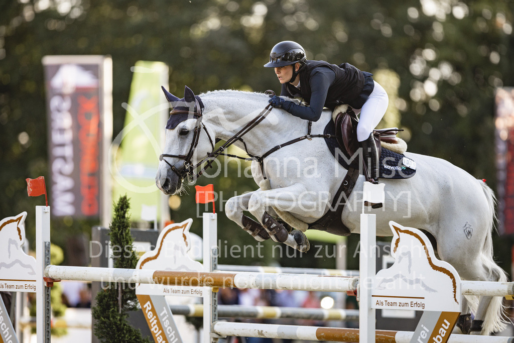 230826_Delbrueck_S1-Spr-960 | Deine schönsten Turniermomente als professionelle Fotos! Entdecke hochwertige Pferdesport-Fotografie im Online-Shop. Jetzt Fotos finden & bestellen!