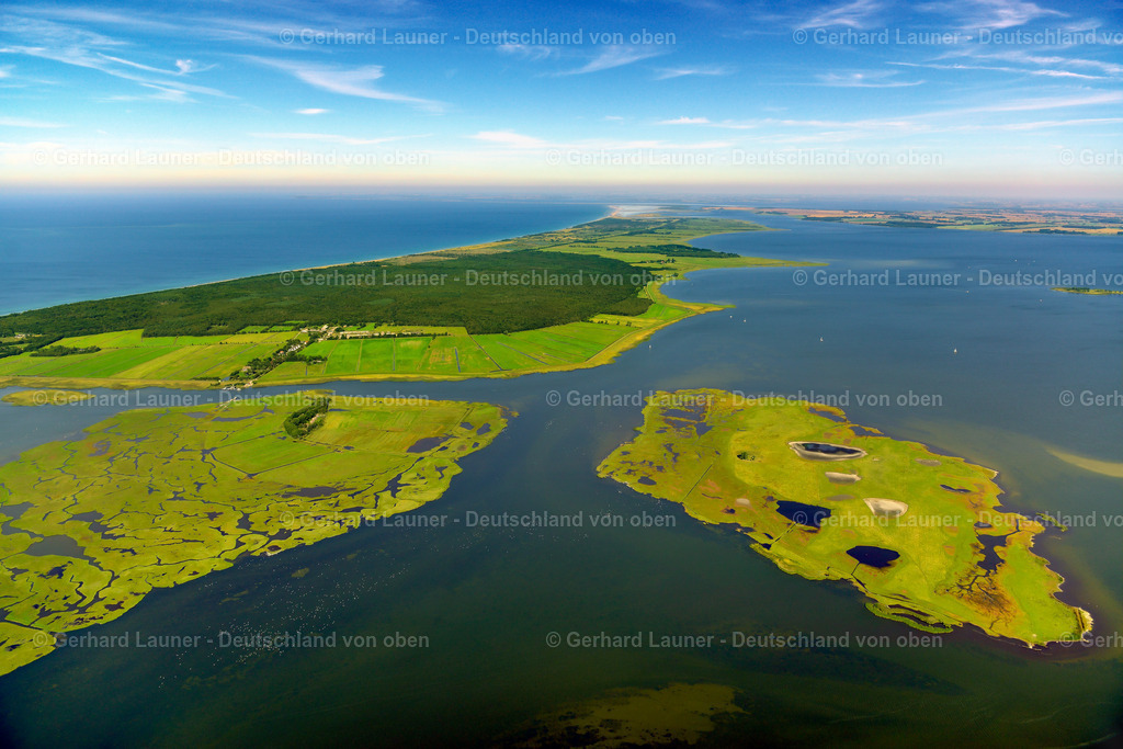 3638188 | Nationalpark Vorpommersche Boddenlandschaft, Inseln Große Kirr und Oie mit Blick über die Vorpommersche Boddenlandschaft