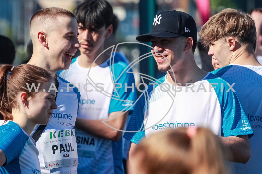 ..... | LINZ,AUSTRIA,27.April 25, Int. 3 Brückenlauf Linz  , Image shows: Photo: WAPICS / Manuel Binder