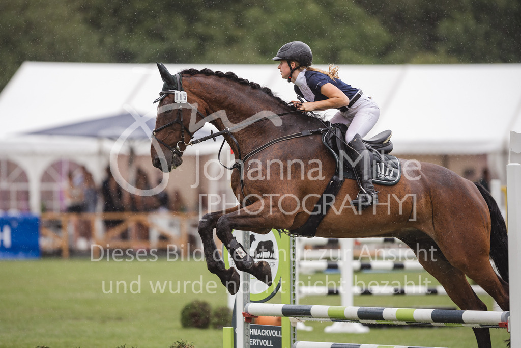 230715_LC_E-Stil-313 | Deine schönsten Turniermomente als professionelle Fotos! Entdecke hochwertige Pferdesport-Fotografie im Online-Shop. Jetzt Fotos finden & bestellen!