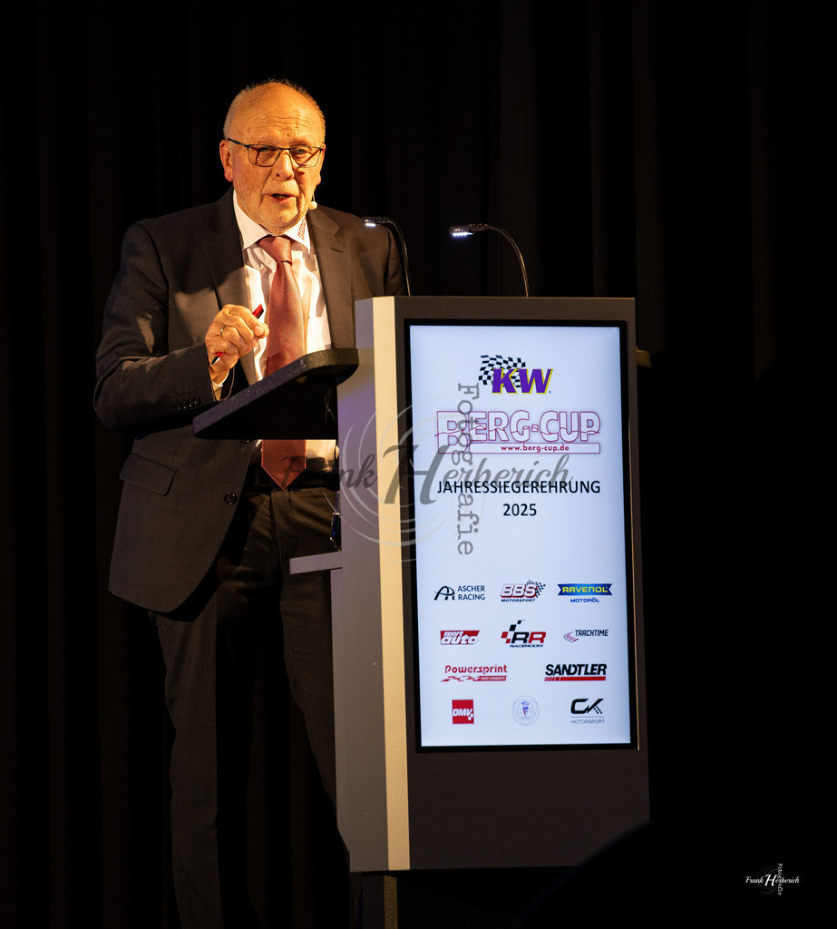 KW Berg Cup Siegerehrung 2025 | Frank Herberich Fotografie, Frank Herberich, Fotografie, Hochzeit, Portrait, St. Peter Ording, Ording, Westerhever, Nordsee, Frank Fotografie, Hardheim,  Odenwald,Walldürn, Band,Eventfotografie - Realisiert mit Pictrs.com