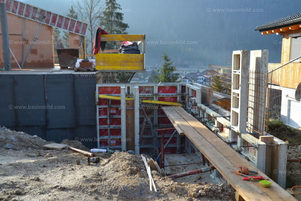 bib-lg04-sonstige-betonarbeiten-0708 | Nach LV-Leistungsgruppen sortierte Detailfotos über den Bau eines Hauses. Alle Hausbau-Bilder direkt vom Urheber und Autor der Website Haus-Selber-Bauen.com