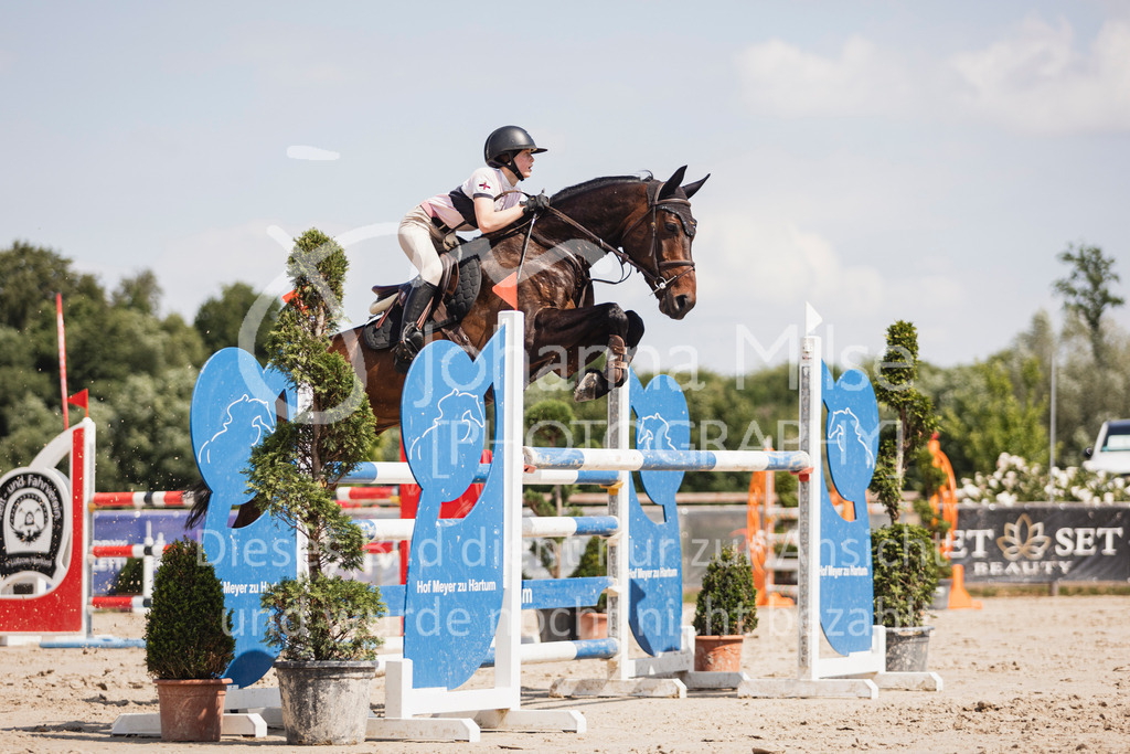 250629_PfSpTa_2Ph-M1-798 | Deine schönsten Turniermomente als professionelle Fotos! Entdecke hochwertige Pferdesport-Fotografie im Online-Shop. Jetzt Fotos finden & bestellen!