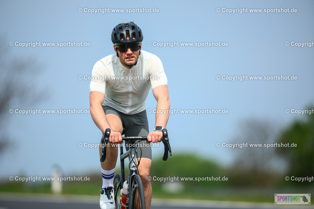 617_TRA56764 | Neusiedlersee Radmarathon 2026@sportshot_your_pictrs #yourpictures#roadtowm2029 #nrm #neusiedlerseeradmarathon #neusiedlersee #neusiedlerseetourismus #burgenland #mörbisch #nrm26 #burgenlandtourismus #voglundco #poweredbyburgenlandtourismus #radsport #rad #marathon #ucigranfondo #visitburgenland #ucigranfondoworldseries