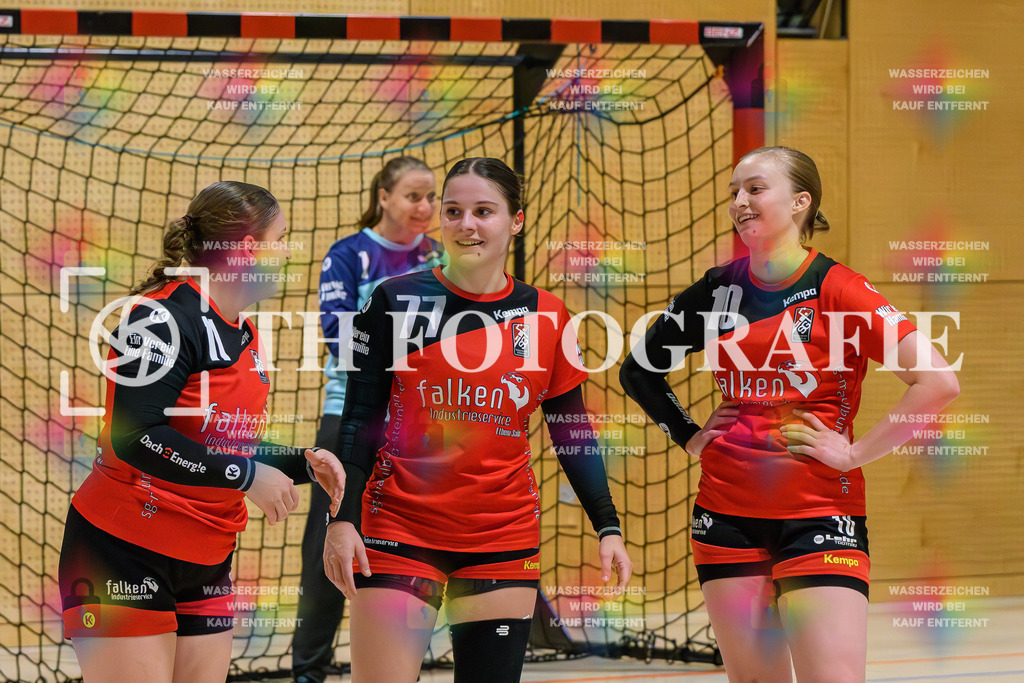 GER, SG Maulburg/Steinen - SV Allensbach 2, Handball, Suedbadenliga, 2. Spieltag, Saison 2023/2024, 14.10.2023 | Laura Traeber (SG Maulburg/Steinen, #11), Sharena Hasler (SG Maulburg/Steinen, #77), Amely Haas (SG Maulburg/Steinen, #10)

GER, SG Maulburg/Steinen - SV Allensbach 2, Handball, Suedbadenliga, 2. Spieltag, Saison 2023/2024, 14.10.2023

Foto: TH Fotografie/Thomas Hess