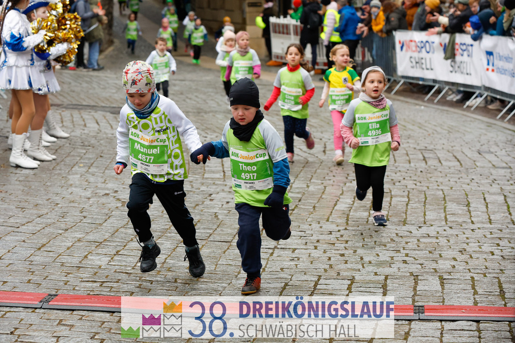 400m AOK Junior Cup | 3 Koenigslauf 2024 400m AOK Junior Cup - Realisiert mit Pictrs.com