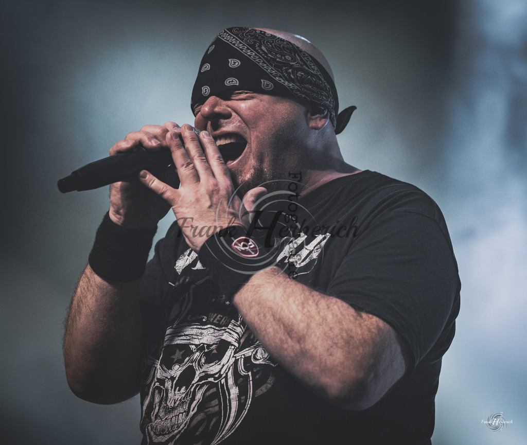 Justice 23.12.2025 | Frank Herberich Fotografie, Frank Herberich, Fotografie, Hochzeit, Portrait, St. Peter Ording, Ording, Westerhever, Nordsee, Frank Fotografie, Hardheim,  Odenwald,Walldürn, Band,Eventfotografie - Realisiert mit Pictrs.com