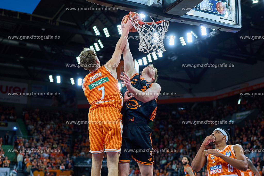 GER, ratiopharm ulm vs. RASTA Vechta, Basketball, 10. Spieltag, EasyCredit Bundesliga, Spielzeit 2025/2026, 13.12.2025 | GER, ratiopharm ulm vs. RASTA Vechta, Basketball, 10. Spieltag, EasyCredit Bundesliga, Spielzeit 2025/2026, 13.12.2025Foto: Gerald Oelze-de Stoppany