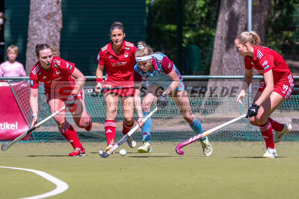 SM_20250511-D85_9982 | 1.Bundesliga Feld - Rückrunde (W) UHC - RWK / 0:3 (0:1)