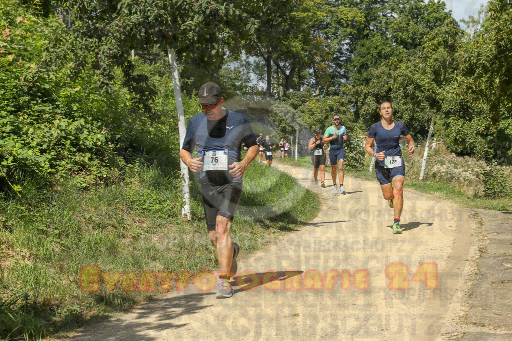 250824_1240_EX1_0117 | Sportfotografie im Rhein-Sieg Kreis, Köln, Bonn, NRW, Rheinland Pfalz, Hessen, etc. Unser Tätigkeitsfeld umfasst den Laufsport vom Volkslauf über den Marathon, Duathlon, Triathon bis zum Ultralauf wie Kölnpfad Ultra oder Schindertrail.