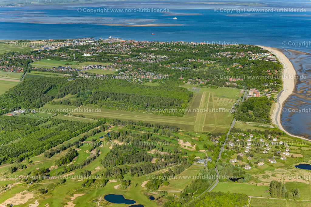 Föhr_Föhr_Flugplatz_ELS_0842300523300523 | WYK AUF FöHR 30.05.2023 Flugplatz Wyk in Wyk auf der Insel Föhr im Bundesland Schleswig-Holstein, Deutschland. Flugplatz mit der ICAO - Kennung EDXY am Nordsee - Strand. // Airfield Wyk in Wyk on the island of Foehr in the state Schleswig-Holstein, Germany. Airfield with the ICAO identifier EDXY on the North Sea beach. Foto: Martin Elsen