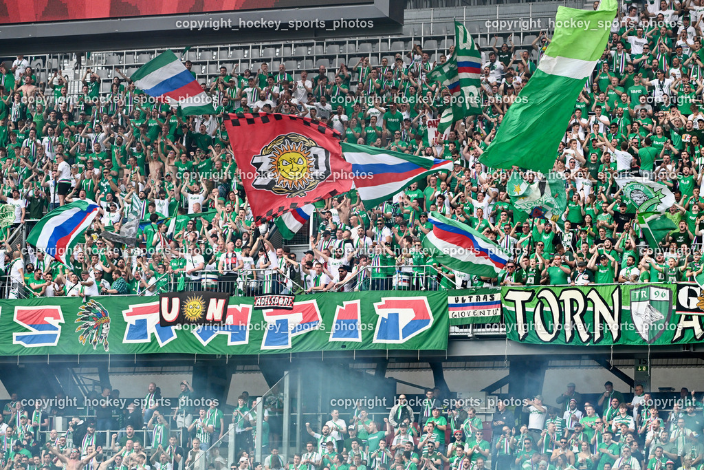 SK Puntigamer Sturm vs. SK Rapid Wien Siegerehrung, Impressionen | SK Rapid Wien Fans, SK Puntigamer Sturm vs. SK Rapid Wien Siegerehrung, Impressionen, SK Puntigamer Sturm vs. SK Rapid Wien Siegerehrung, Impressionen am 01.05.2024 in Klagenfurt (Wörthersee Stadion ), Austria, (Photo by Bernd Stefan)