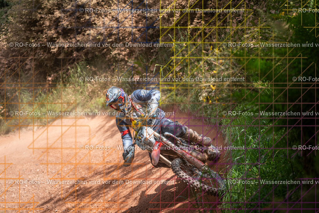 Wolfshausen 5 Lauf -355 | Sportfotografie von RO-Fotos: Motorsport, Motocross, Enduro, Laufveranstaltungen und Triathlon. Professionelle Fotos von Sportlern und Events. - Realisiert mit Pictrs.com