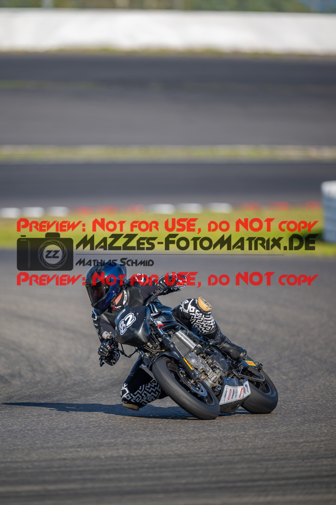 MaZZes-Fotomatrix-20260904-629387 | TWIN