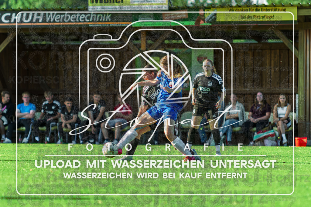 SGFMTV-1001 | Sofie Oehus (MTV Soltau II #06) beim Damen Kreisliga HK/CE Spiel zwischen SG Fulde und MTV Soltau 2 im Fulder Zentralstadion, Fulde (Simon Paul Stopat) - Realisiert mit Pictrs.com