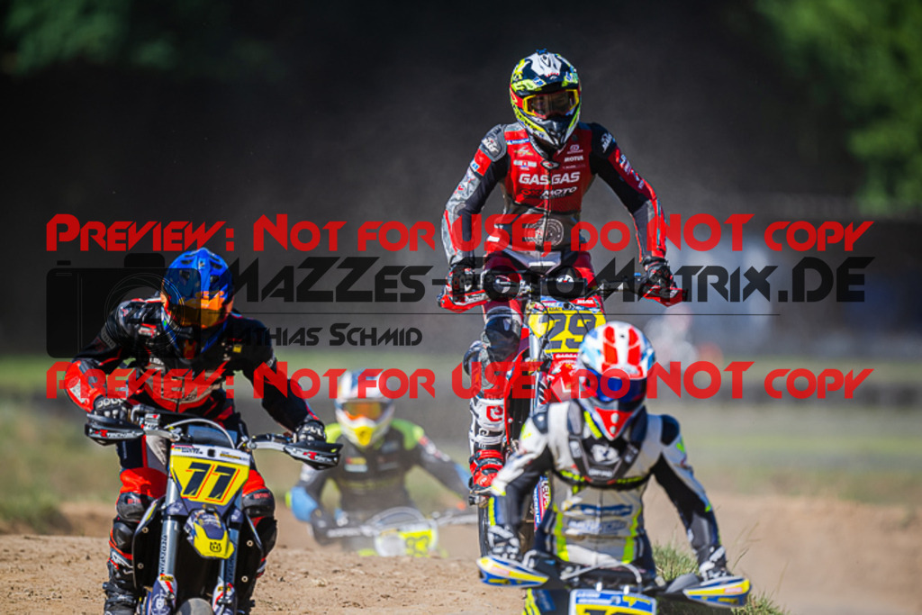 MaZZes_FotoMatrix_220702_4510 | S1