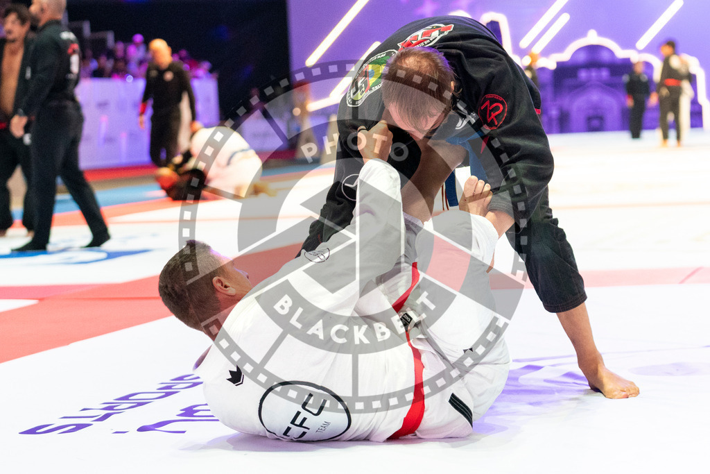 20231106PBB2534 | Fighters compete during the AJP World Master Championship in the Mubadala Arena in Abu Dhabi, Arab United Emirates, on November 6, 2023.
