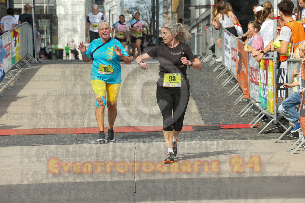 250920_1348_EX1_6728 | Sportfotografie im Rhein-Sieg Kreis, Köln, Bonn, NRW, Rheinland Pfalz, Hessen, etc. Unser Tätigkeitsfeld umfasst den Laufsport vom Volkslauf über den Marathon, Duathlon, Triathon bis zum Ultralauf wie Kölnpfad Ultra oder Schindertrail.