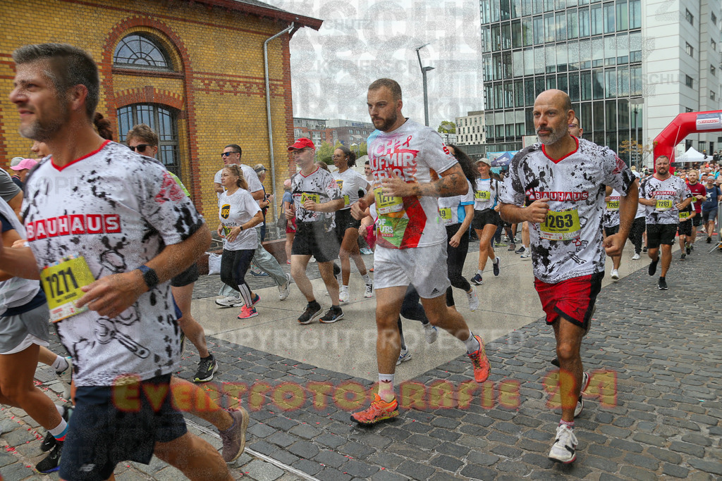 250920_1301_EX1_3870 | Sportfotografie im Rhein-Sieg Kreis, Köln, Bonn, NRW, Rheinland Pfalz, Hessen, etc. Unser Tätigkeitsfeld umfasst den Laufsport vom Volkslauf über den Marathon, Duathlon, Triathon bis zum Ultralauf wie Kölnpfad Ultra oder Schindertrail.