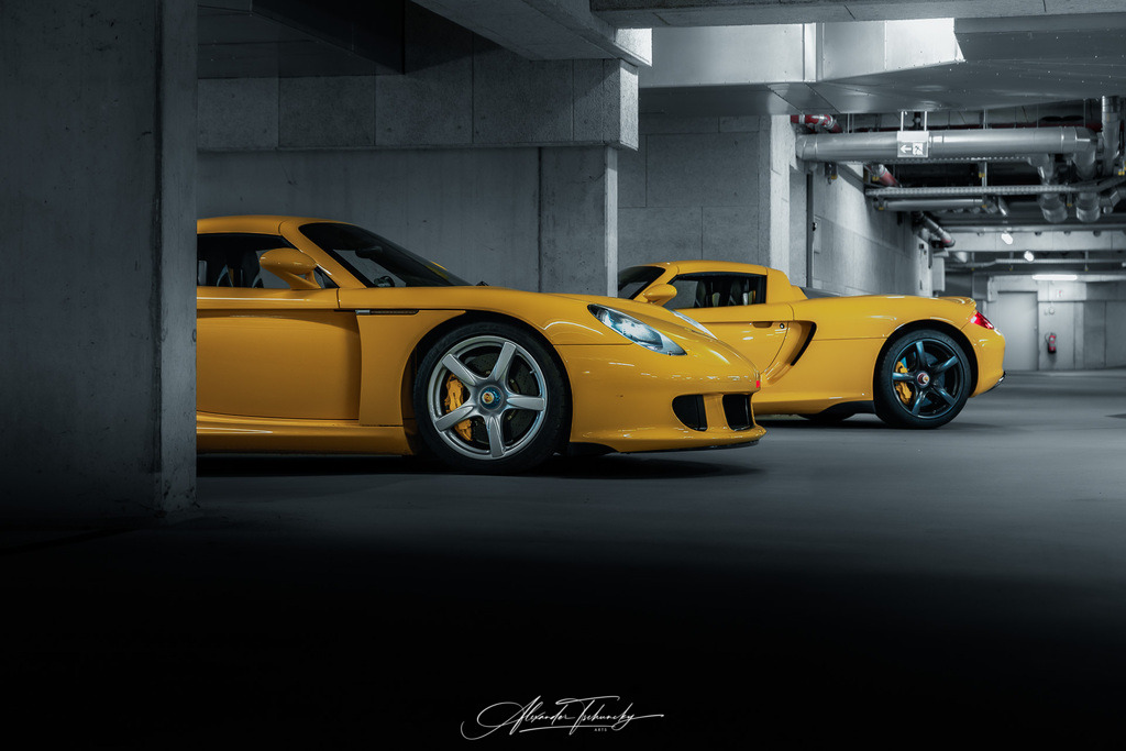 Carrera GT Double Trouble | Entdecken Sie die faszinierende Welt von Alexander Tschuncky Arts: Kreative Fotografie, atemberaubende Automobilkunst und hochwertiger Bilderdruck. Lassen Sie sich inspirieren! - Realisiert mit Pictrs.com