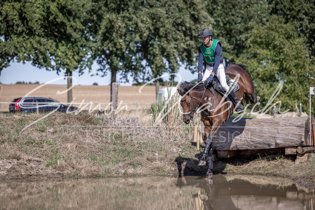 20260906-_3LI4945 | Tierfotografie Pferde, Hunde, Katzen, Haustiere.
Turnierfotografie Reitturniere, Reiten, Springreiten, Dressur in Hanau, dem Main-Kinzig-Kreis und dem Rhein-Main- Gebiet um Frankfurt