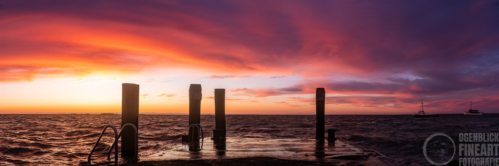 _M_D7546-Pano | Björn Thiemann; Ogenblick.de; Fotografie; Photograph; Landscape, Pellworm, Schleswig-Holstein; Inselfotograf; Inselfotografien; Wattenmeer; National-Park; Naturschutzgebiet; Leuchtturm; Lighthouse; Leinwandbilder; Kalender; Pellworm Kalender;  - Realisiert mit Pictrs.com